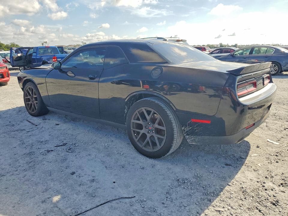 2019 DODGE CHALLENGER SXT 2