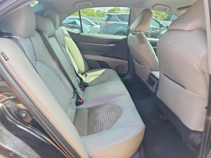 2022 TOYOTA CAMRY SE 10