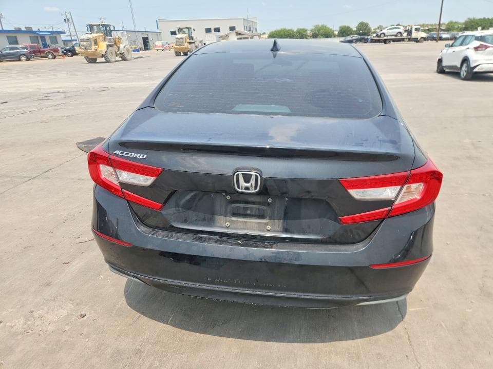 2018 HONDA ACCORD EX 6