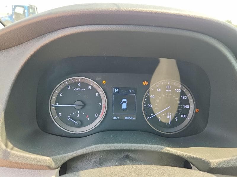 2017 HYUNDAI TUCSON SE 9