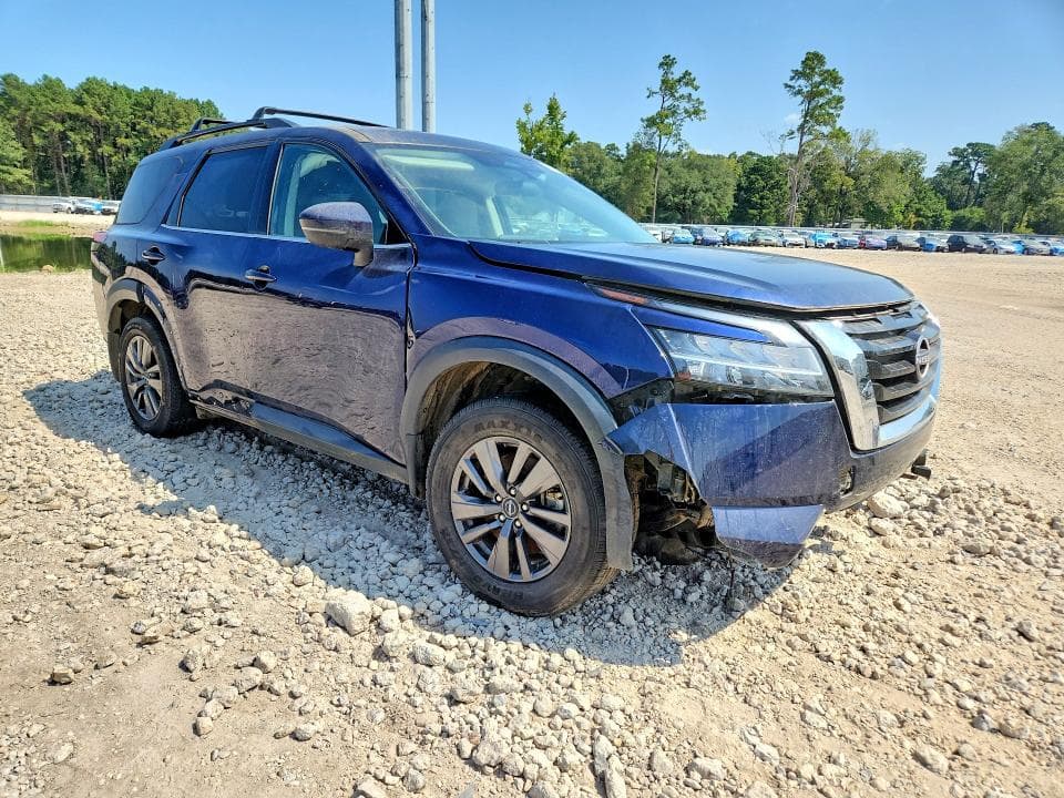 2022 NISSAN PATHFINDER SV 4