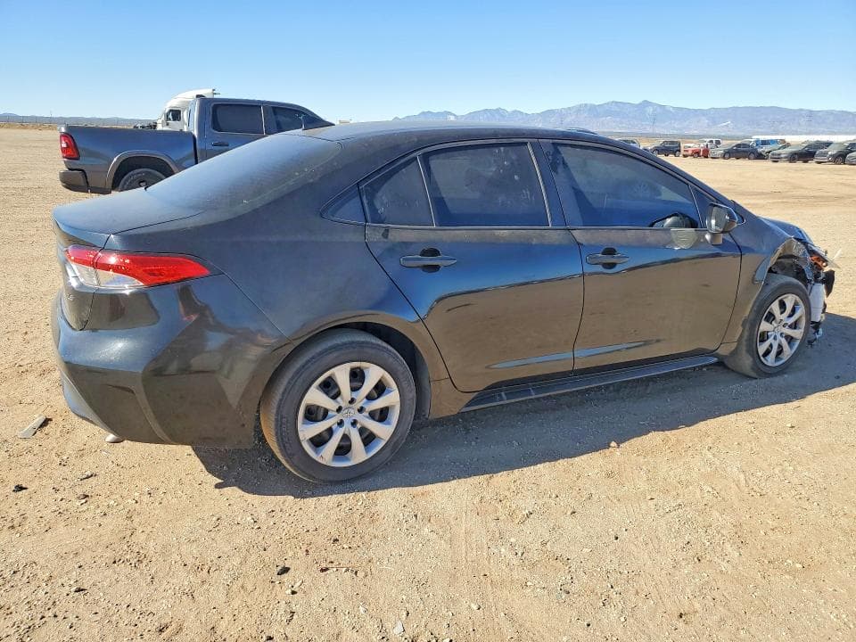 2020 TOYOTA COROLLA LE 3
