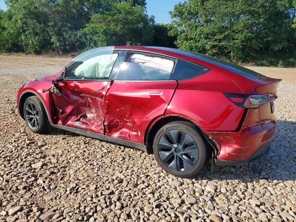 2025 TESLA MODEL Y 2