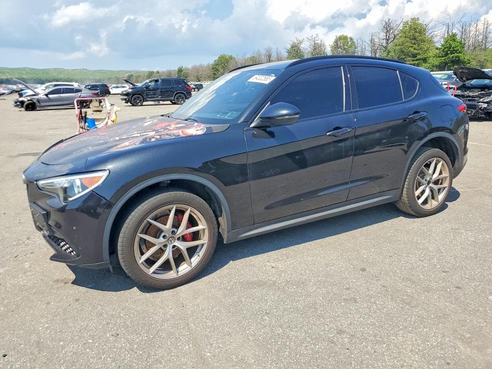 2018 ALFA ROMEO STELVIO TI SPORT - 1