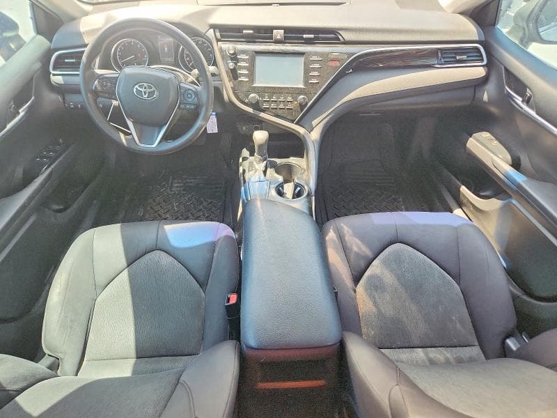 2018 TOYOTA CAMRY LE 8