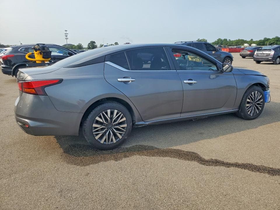 2024 NISSAN ALTIMA SV 3