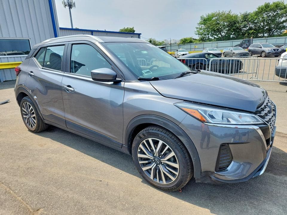 2022 NISSAN KICKS SV 4