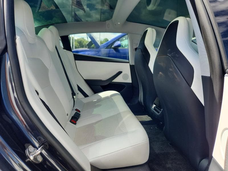 2024 TESLA MODEL 3 10