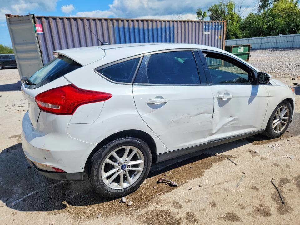 2017 FORD FOCUS SE 3