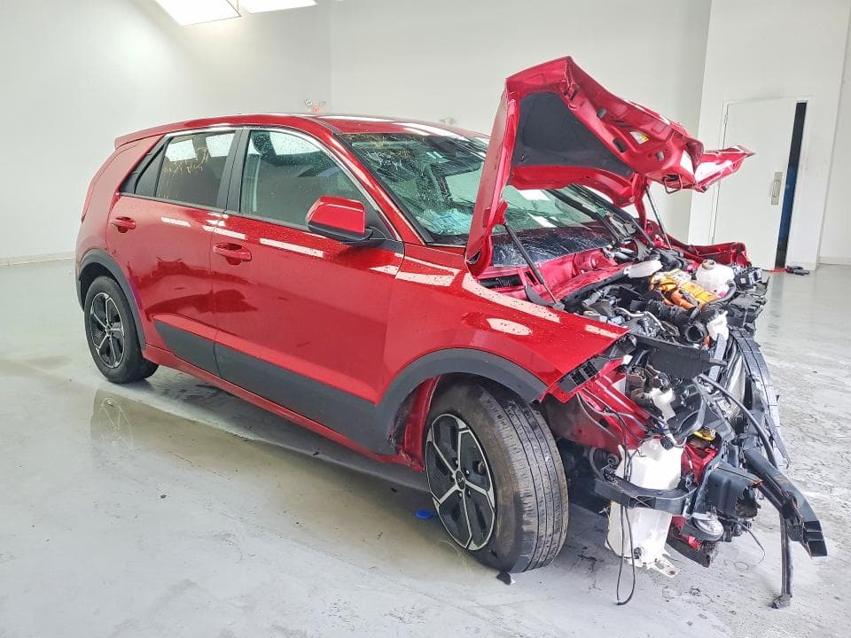 2025 KIA NIRO LX 4
