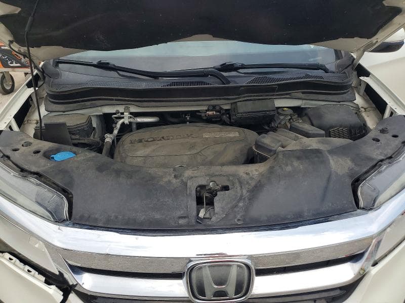 2019 HONDA PILOT TOURING 11