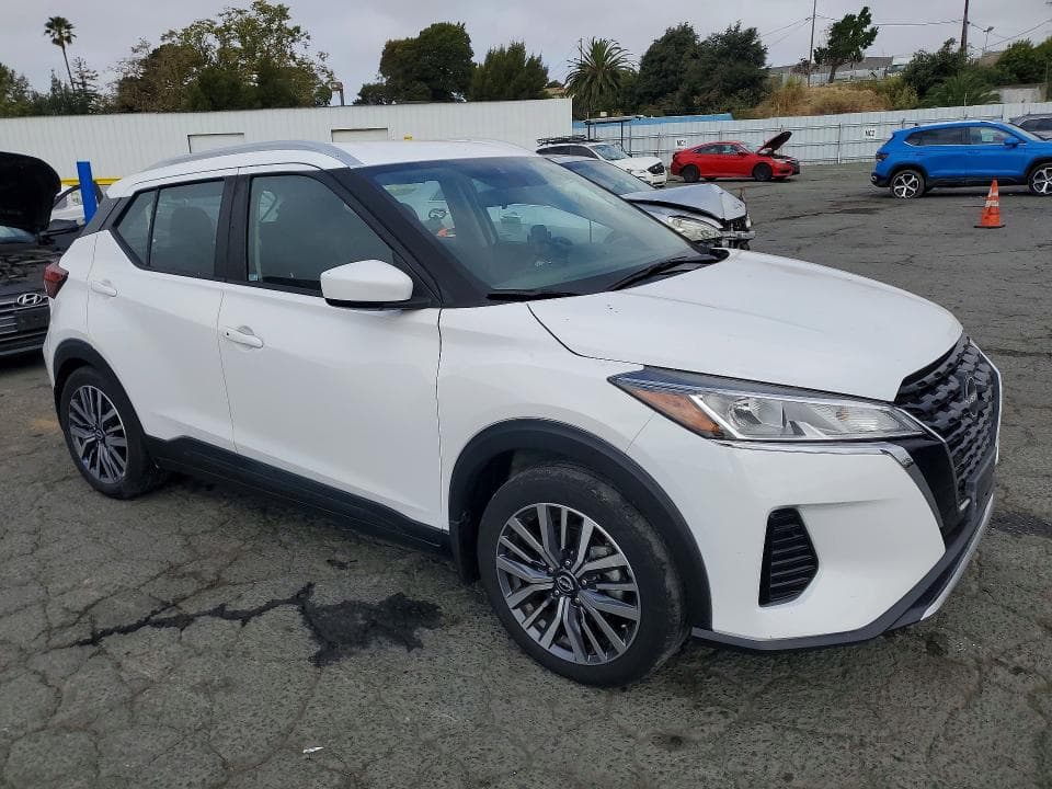 2023 NISSAN KICKS SV 4