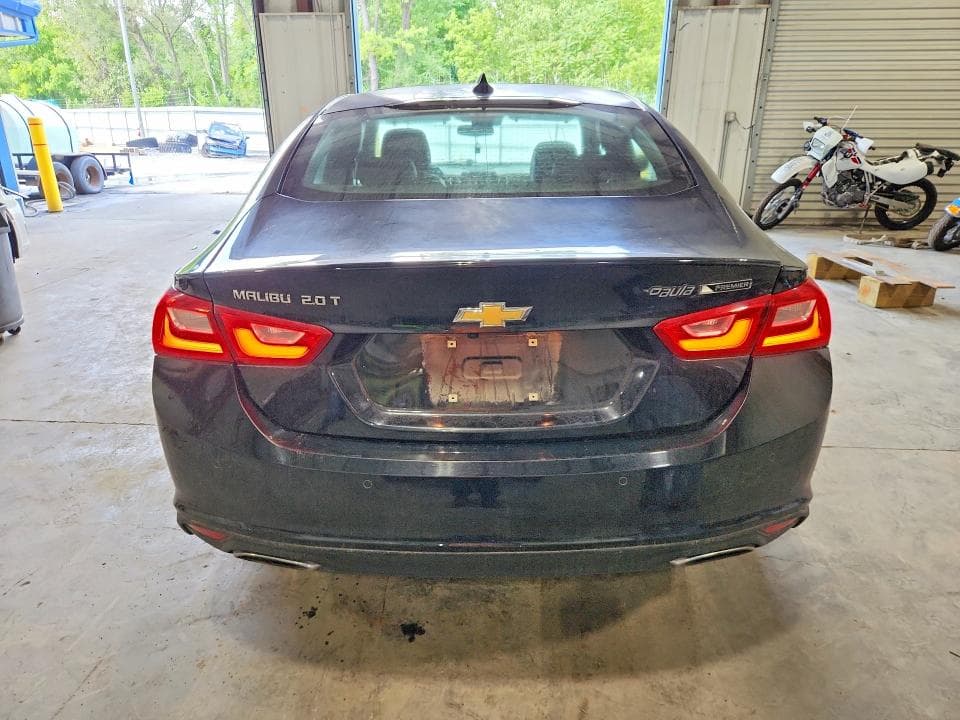 2017 CHEVROLET MALIBU PREMIER 6