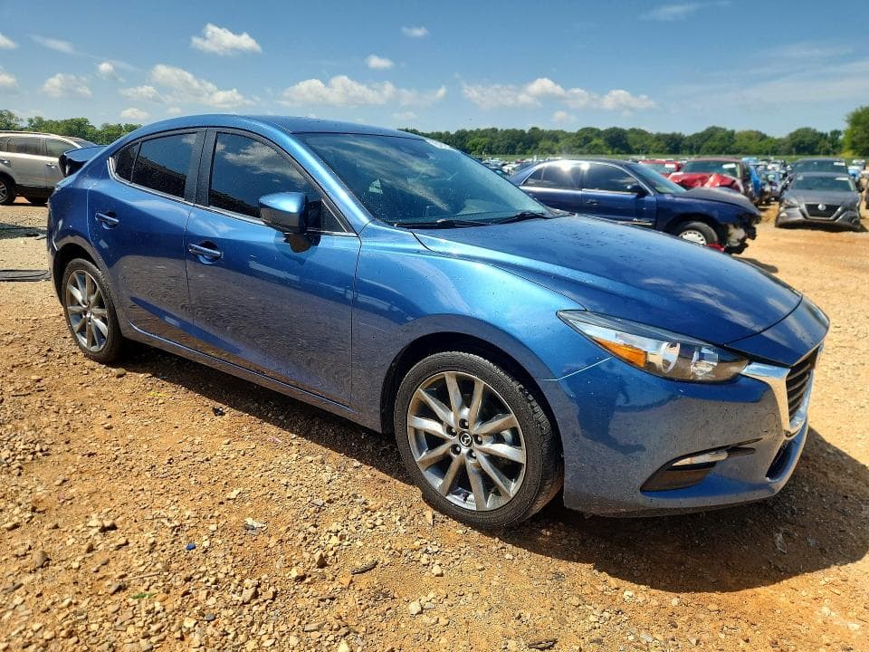 2018 MAZDA 3 TOURING 4