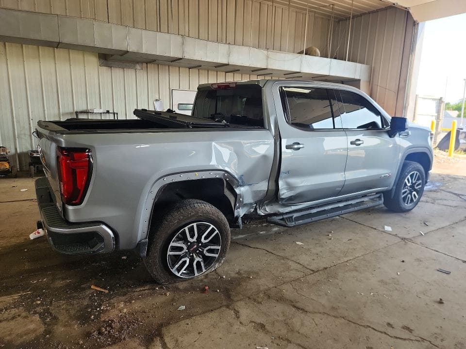 2025 GMC SIERRA K1500 AT4 3