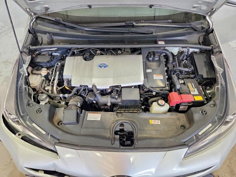 2021 TOYOTA PRIUS LE 11
