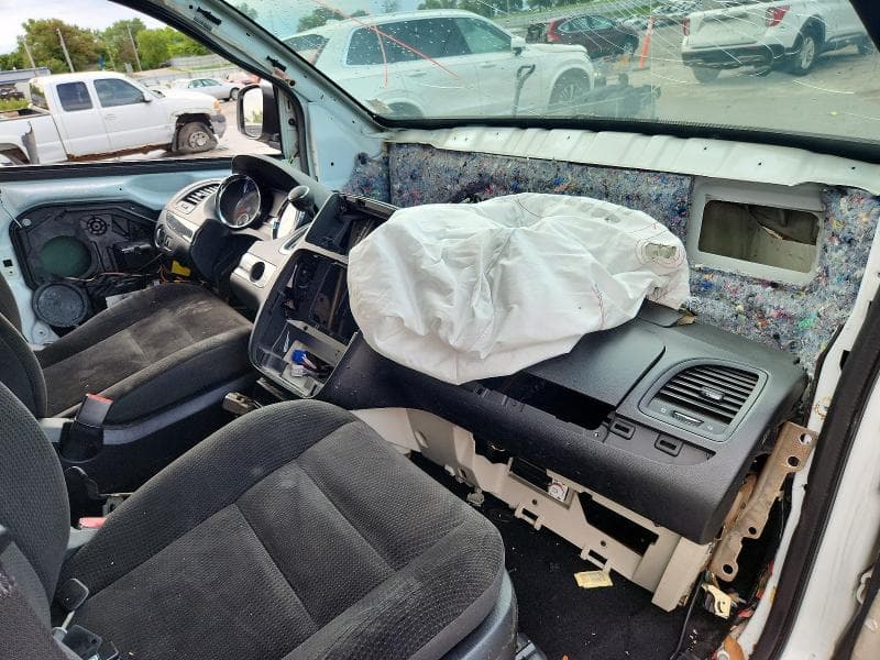 2017 DODGE GRAND CARAVAN SE 8