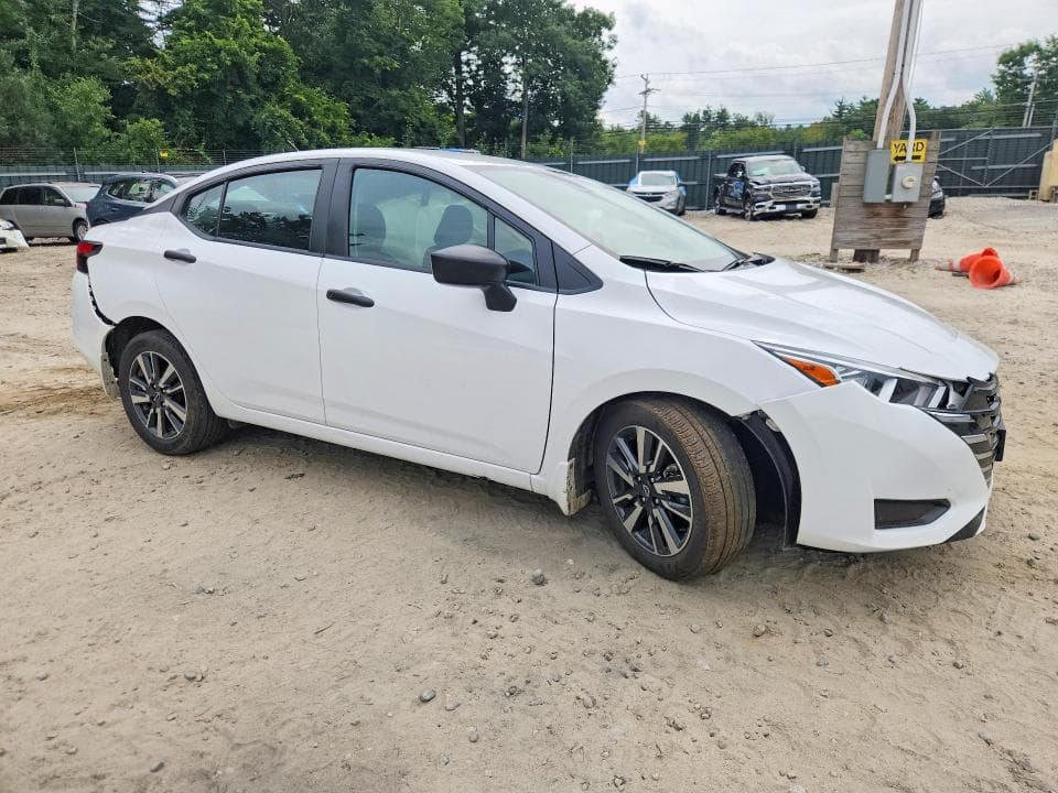 2024 NISSAN VERSA S 4