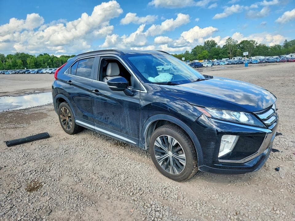 2019 MITSUBISHI ECLIPSE CROSS SE 4