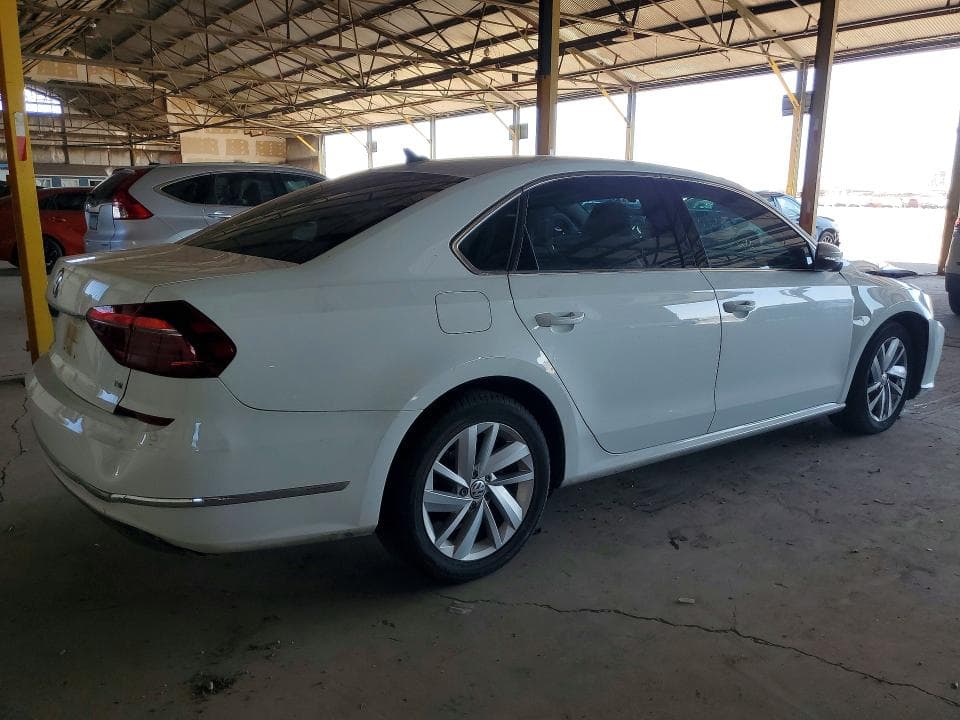 2018 VOLKSWAGEN PASSAT SE 3