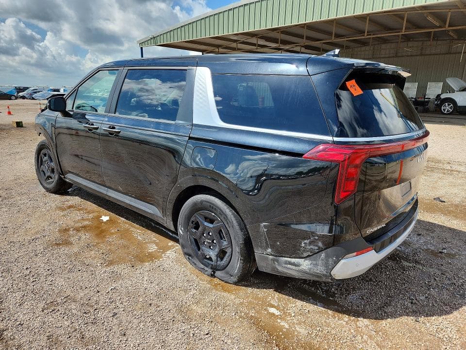 2026 KIA CARNIVAL LXS 2
