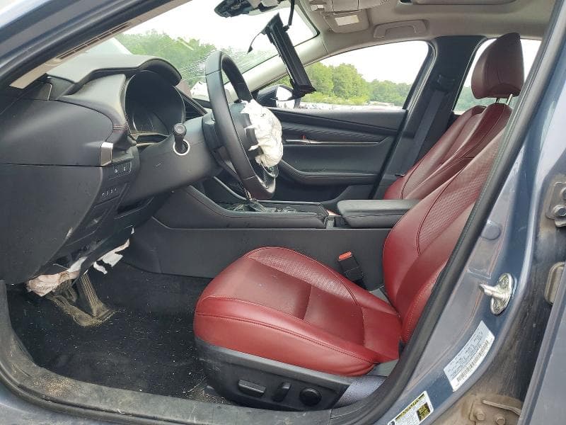 2025 MAZDA 3 PREFERRED 7