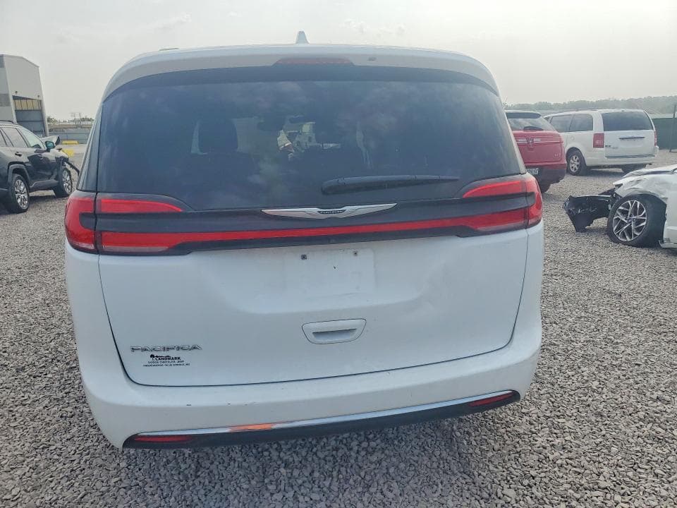 2022 CHRYSLER PACIFICA TOURING L 6