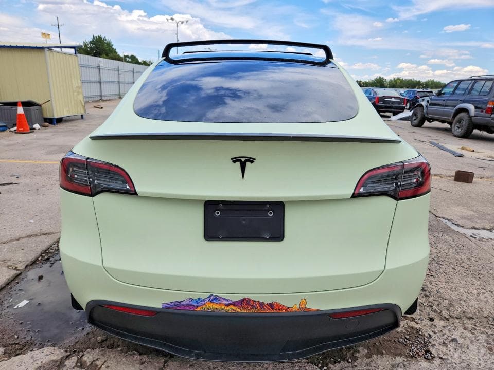 2023 TESLA MODEL Y 6