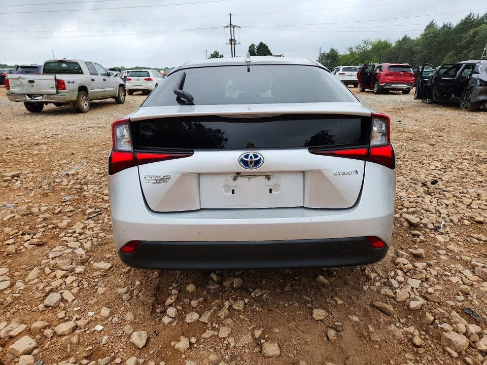 2019 TOYOTA PRIUS LE 6