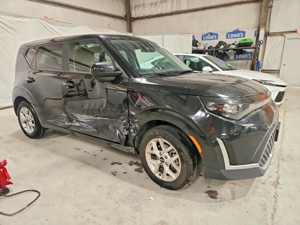 2025 KIA SOUL LX 4