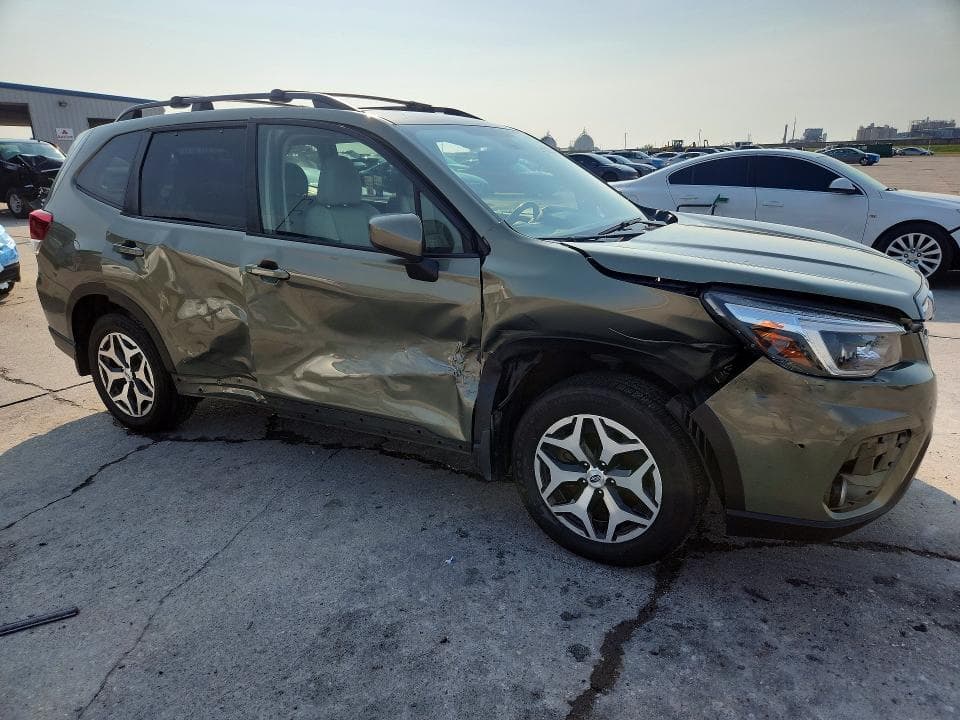 2021 SUBARU FORESTER PREMIUM 4