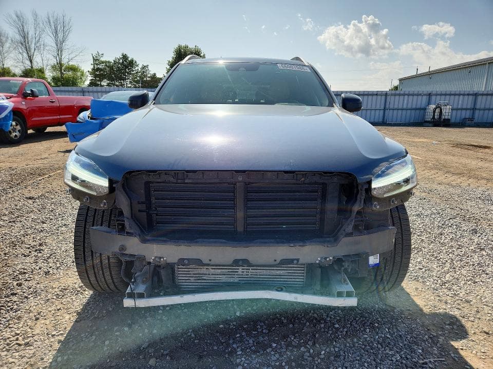 2017 VOLVO XC90 T6 5