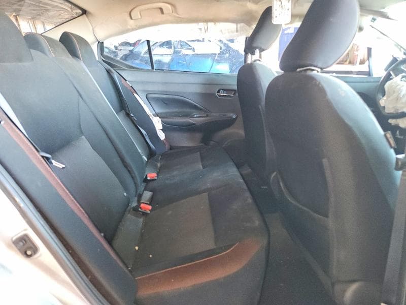 2022 NISSAN VERSA SR 10