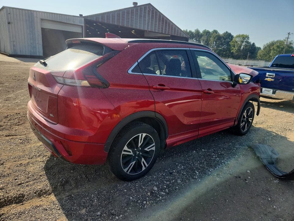2023 MITSUBISHI ECLIPSE CROSS SE 3