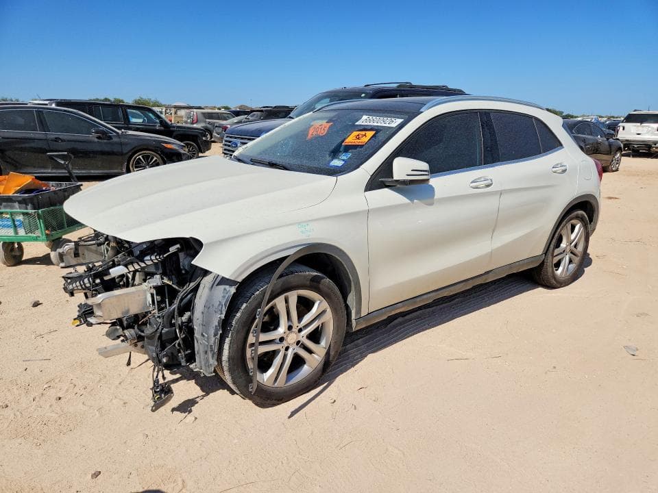 2017 MERCEDES-BENZ GLA 250 4MATIC