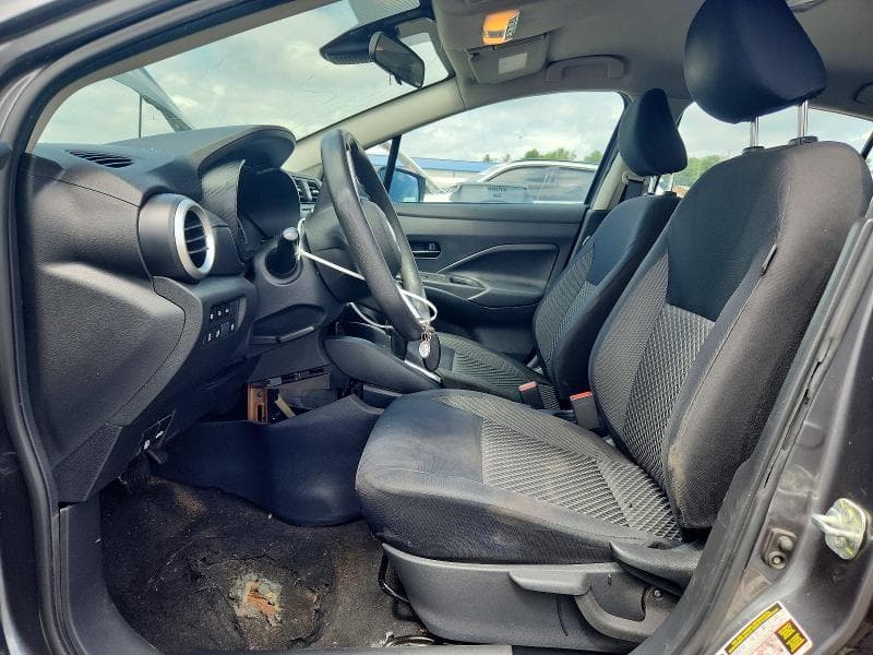 2020 NISSAN VERSA S 7