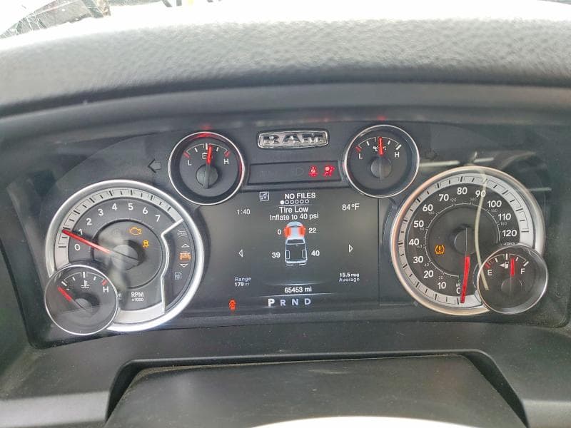 2023 RAM 1500 CLASSIC SLT 9