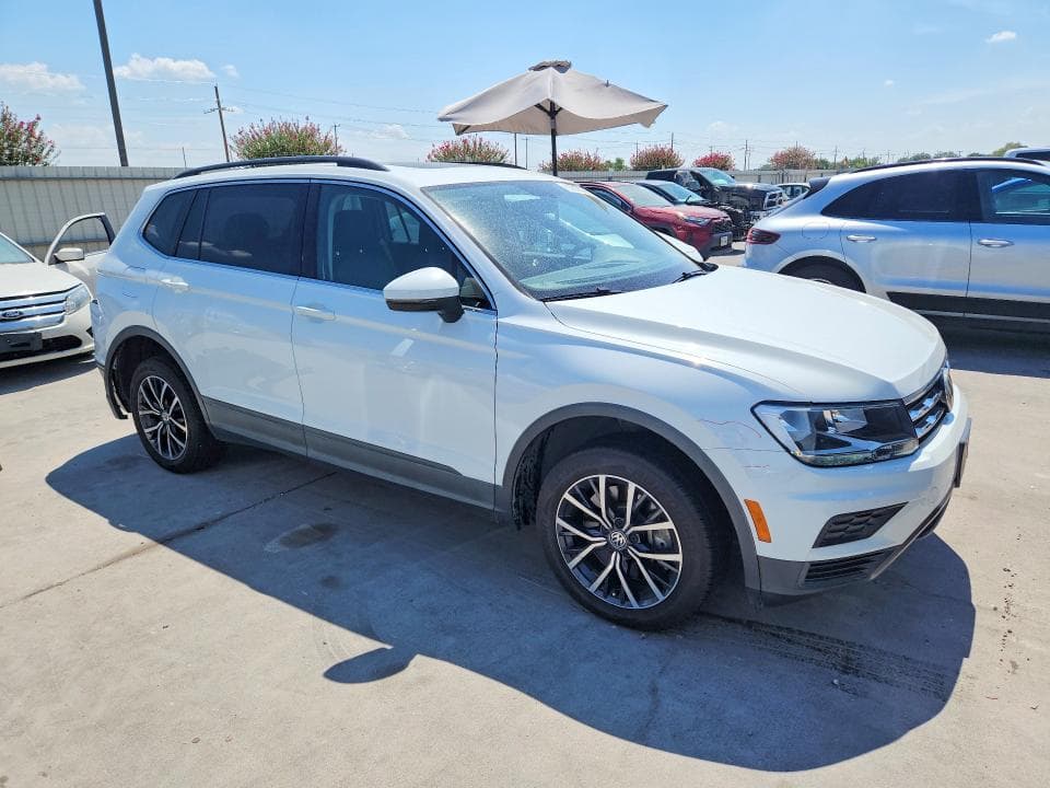2019 VOLKSWAGEN TIGUAN SE 4