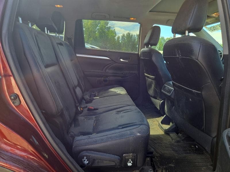 2017 TOYOTA HIGHLANDER XLE 10