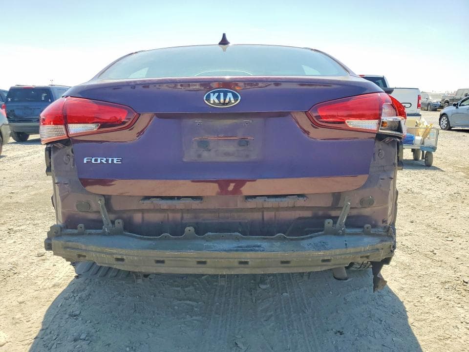 2017 KIA FORTE LX 6