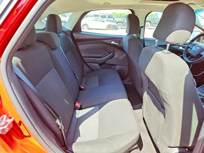2017 FORD FOCUS SEL 10