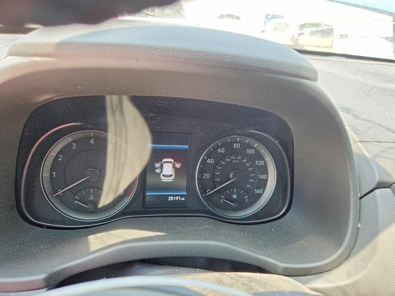 2021 HYUNDAI KONA SEL PLUS 9