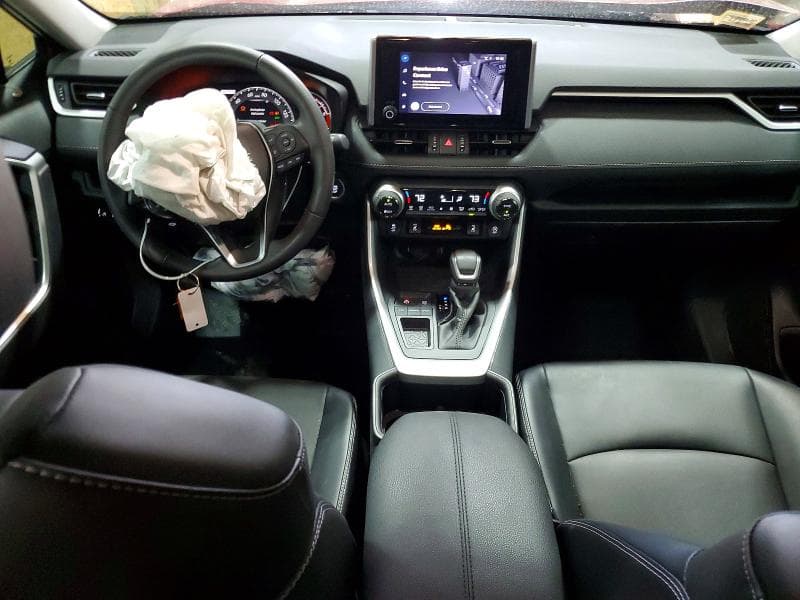 2024 TOYOTA RAV4 XLE PREMIUM 8