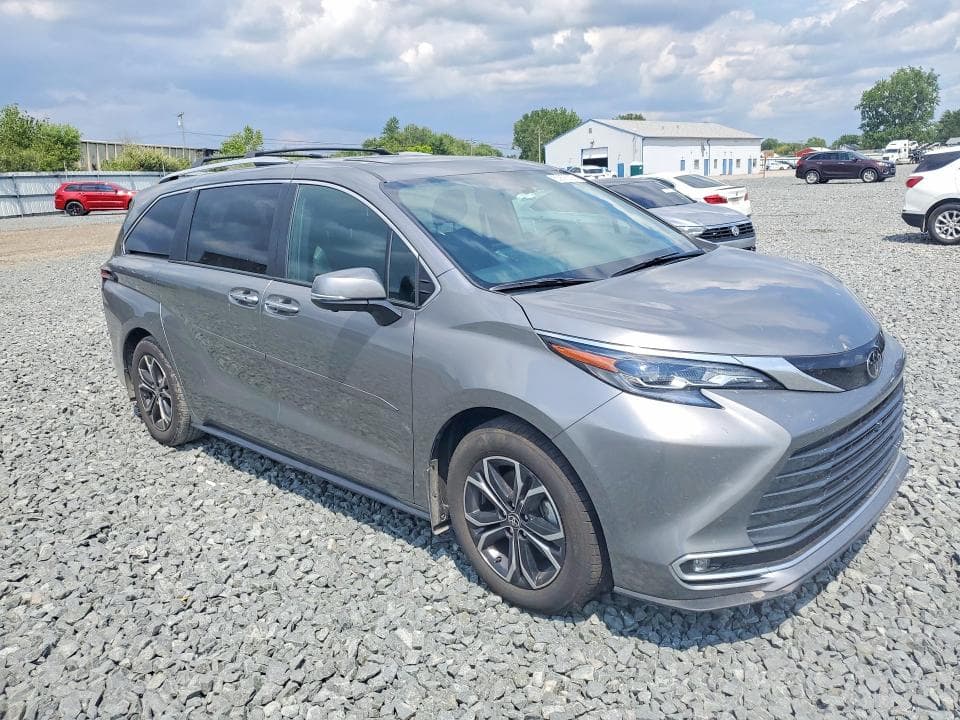 2021 TOYOTA SIENNA PLATINUM 7-PASSENGER 4