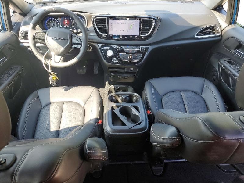 2026 CHRYSLER PACIFICA SELECT 8