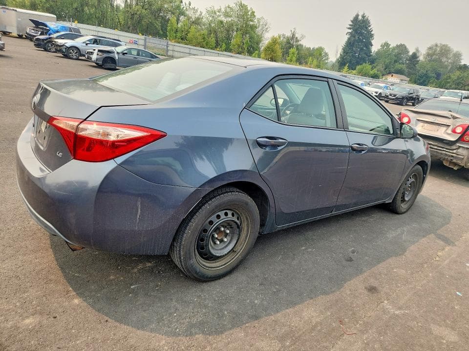 2017 TOYOTA COROLLA LE 3