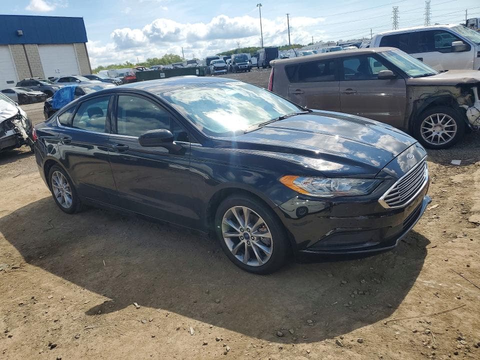 2017 FORD FUSION SE 4