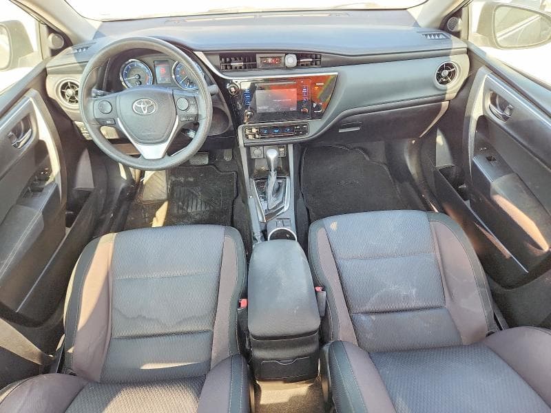 2017 TOYOTA COROLLA LE 8