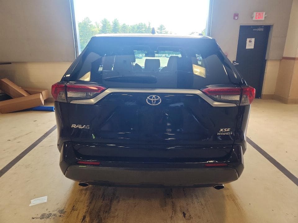 2019 TOYOTA RAV4 XSE 6