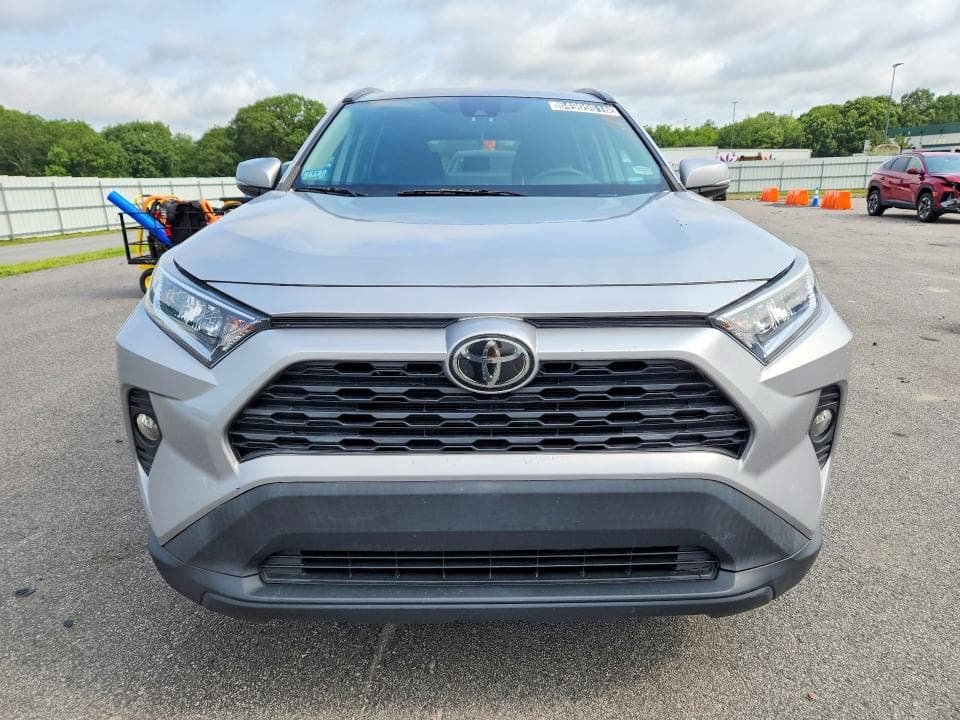 2021 TOYOTA RAV4 XLE 5